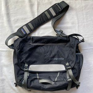 Patagonia critical mass messenger bag